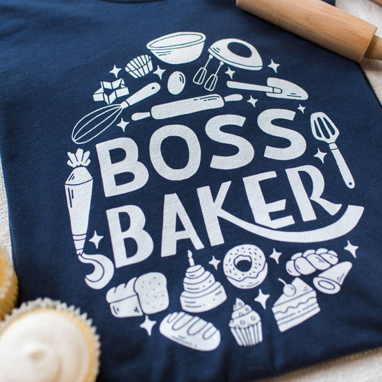 Boss Baker Wedding Cake Short-sleeve Tshirt by Oaklynn Lane - In Navy blue with cupcake
